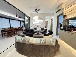 The Palette (D18), Condominium #577445281